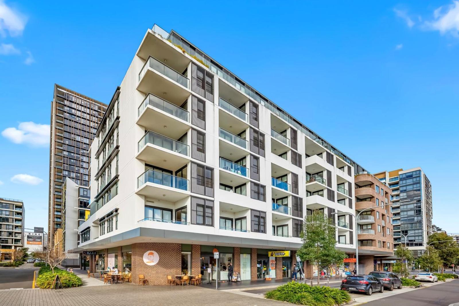 Modern Oasis In Waterloo